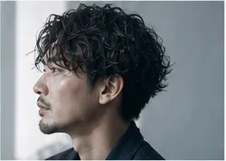 ヘアスタイルのイメージ(横顔)